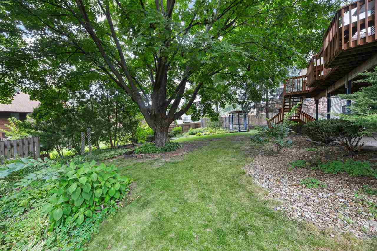 2283 Cae Drive Iowa City IA 52246