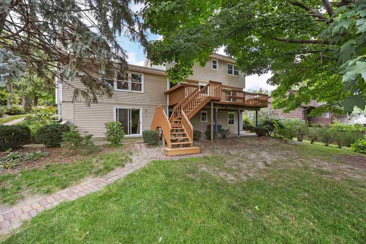 2283 Cae Drive Iowa City IA 52246