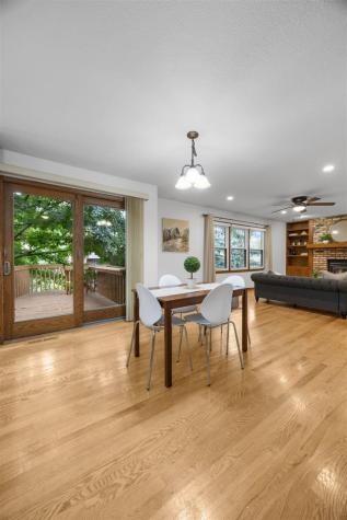 2283 Cae Drive Iowa City IA 52246