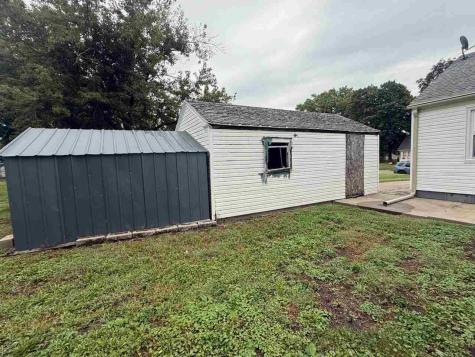 108 N Highland Street North English IA 52316