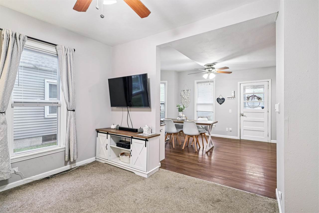 648 SW 22nd Avenue Cedar Rapids IA 52404