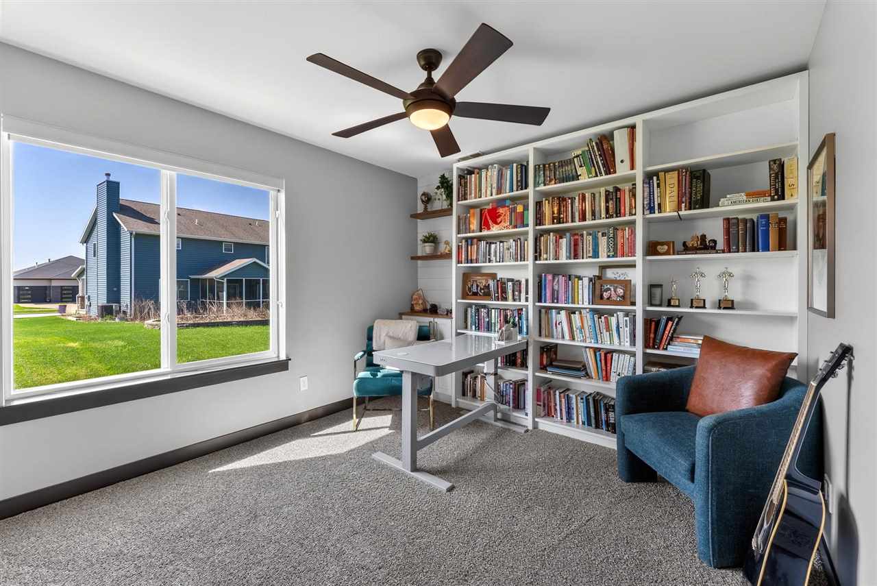 2040 Stone Creek Circle North Liberty IA 52317