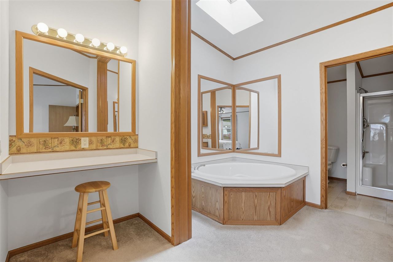 262 Morgan Court Iowa City IA 52240-7219