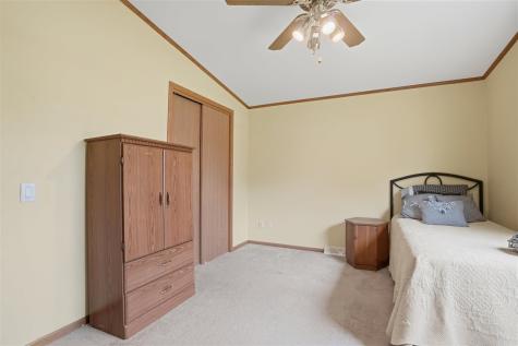 262 Morgan Court Iowa City IA 52240-7219