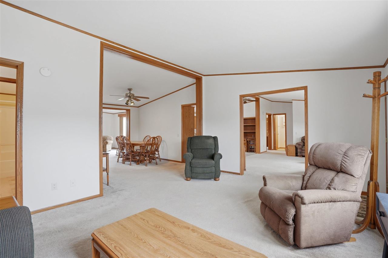262 Morgan Court Iowa City IA 52240-7219