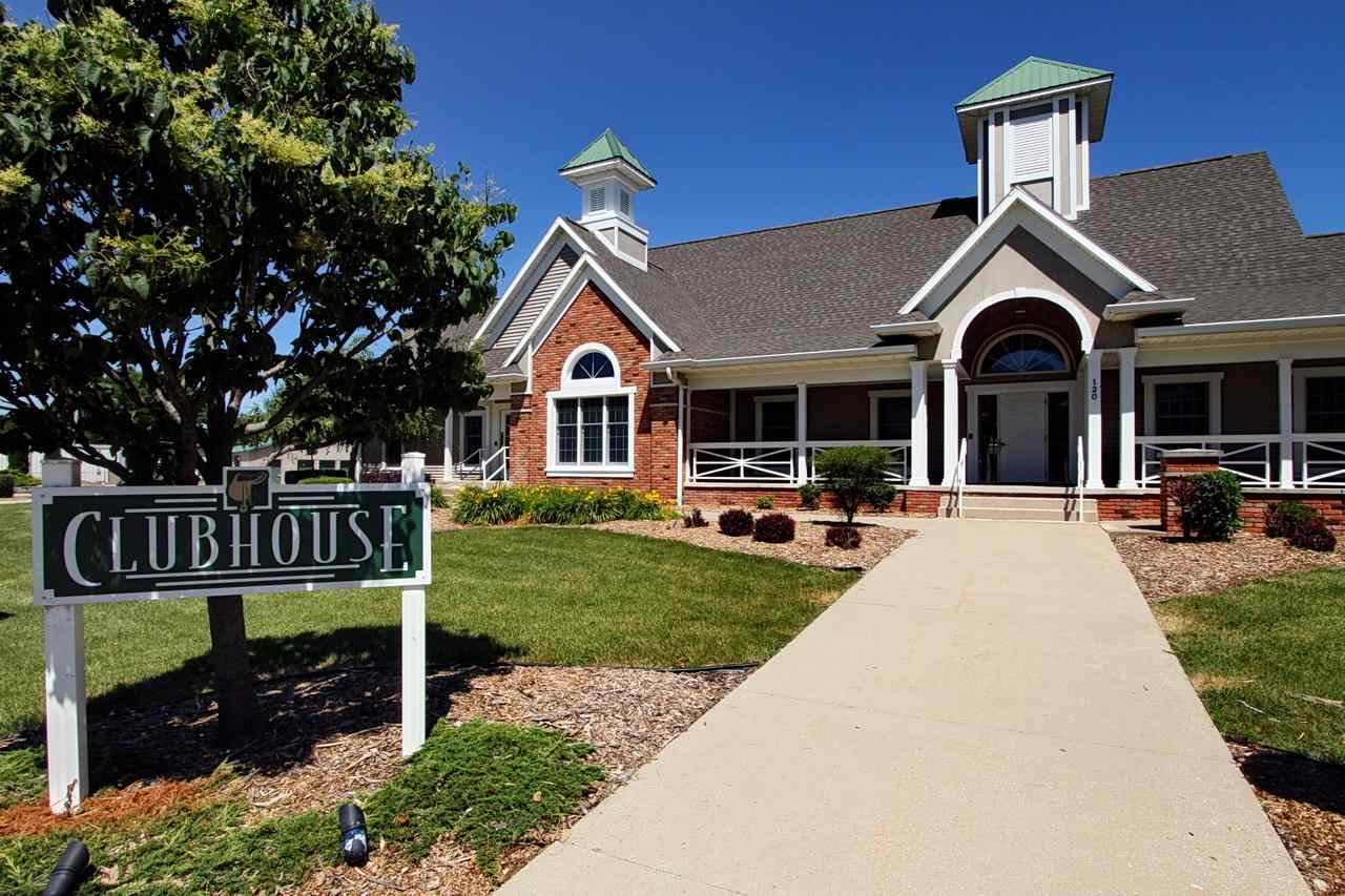 262 Morgan Court Iowa City IA 52240-7219