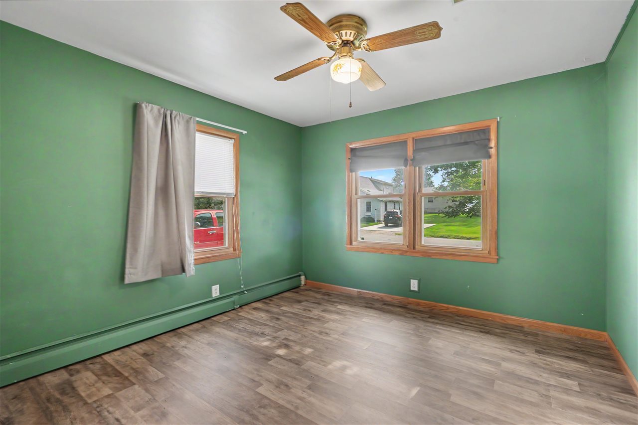 321 Rose Avenue Swisher IA 52338