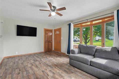 321 Rose Avenue Swisher IA 52338