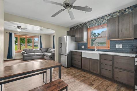 321 Rose Avenue Swisher IA 52338