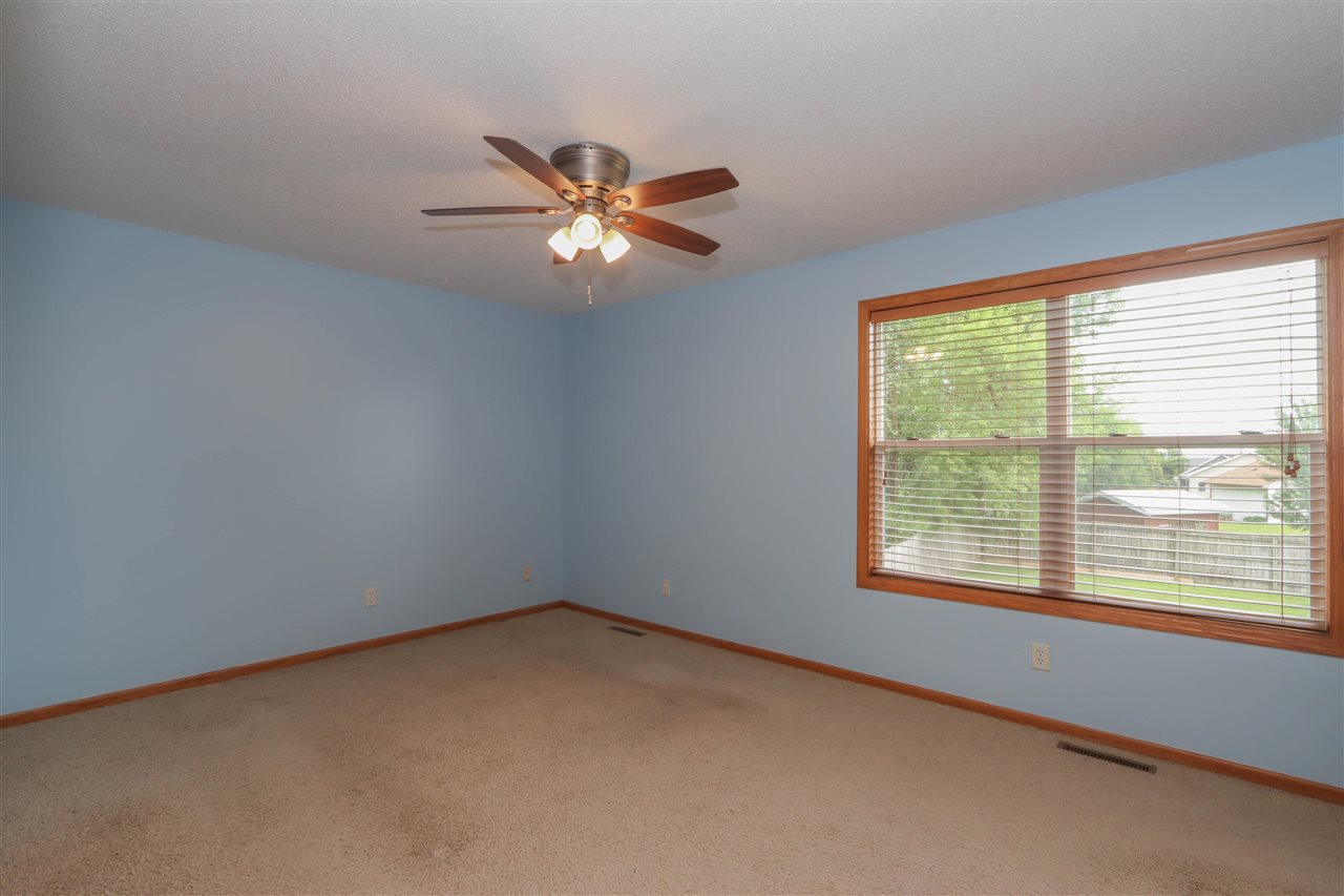 1917 Lakeside Drive Iowa City IA 52240
