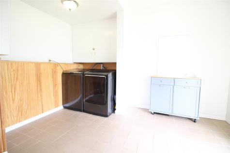 114 W Oak Street North English IA 52316