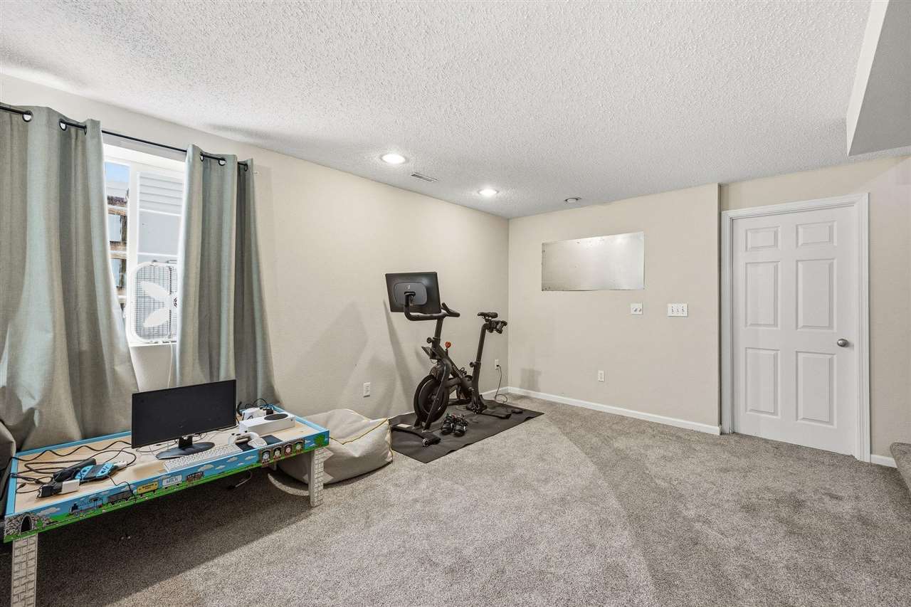 2768 Irving Avenue Iowa City IA 52246