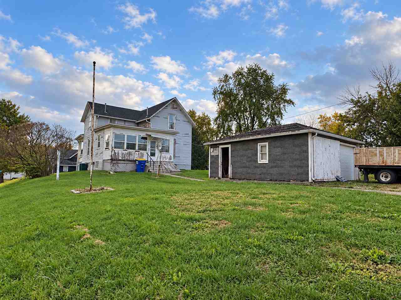 623 N Avenue C Washington IA 52353