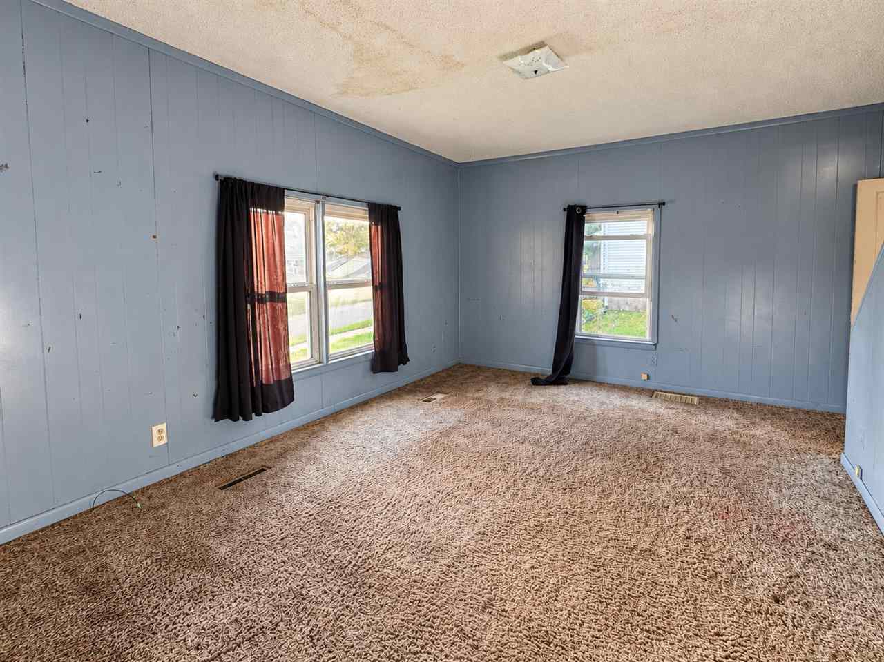 623 N Avenue C Washington IA 52353