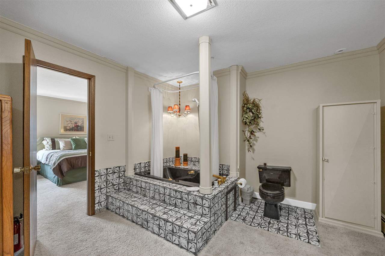 5297 Sand Road SE Iowa City IA 52240