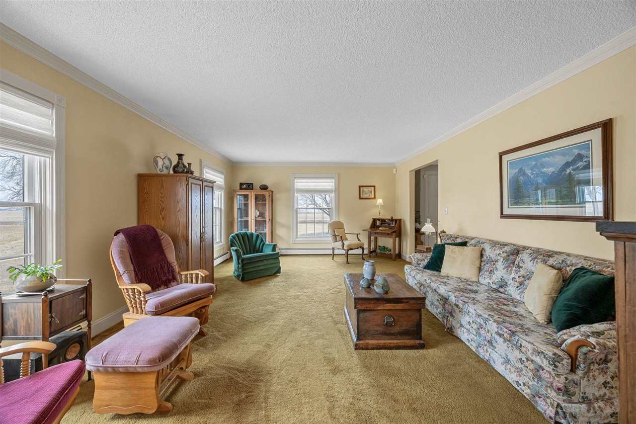 5297 Sand Road SE Iowa City IA 52240