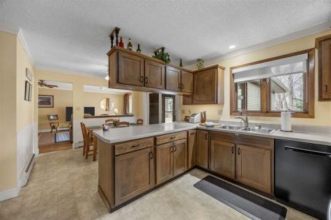 5297 Sand Road SE Iowa City IA 52240