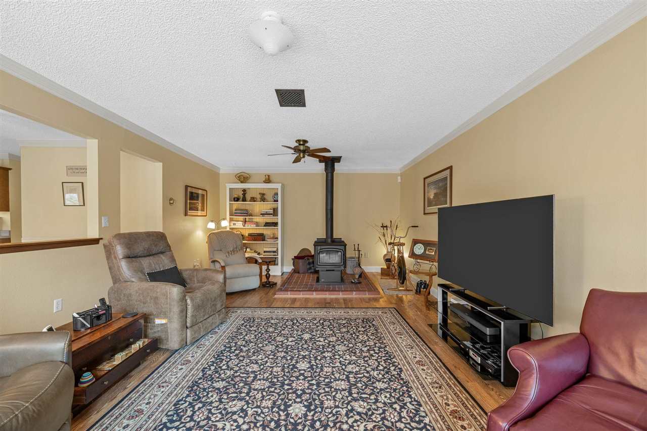 5297 Sand Road SE Iowa City IA 52240