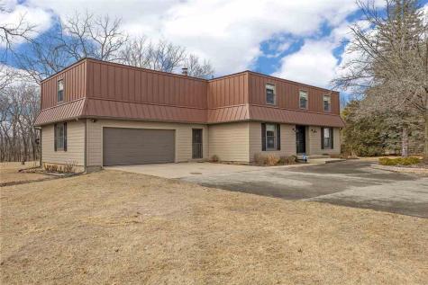 5297 Sand Road SE Iowa City IA 52240