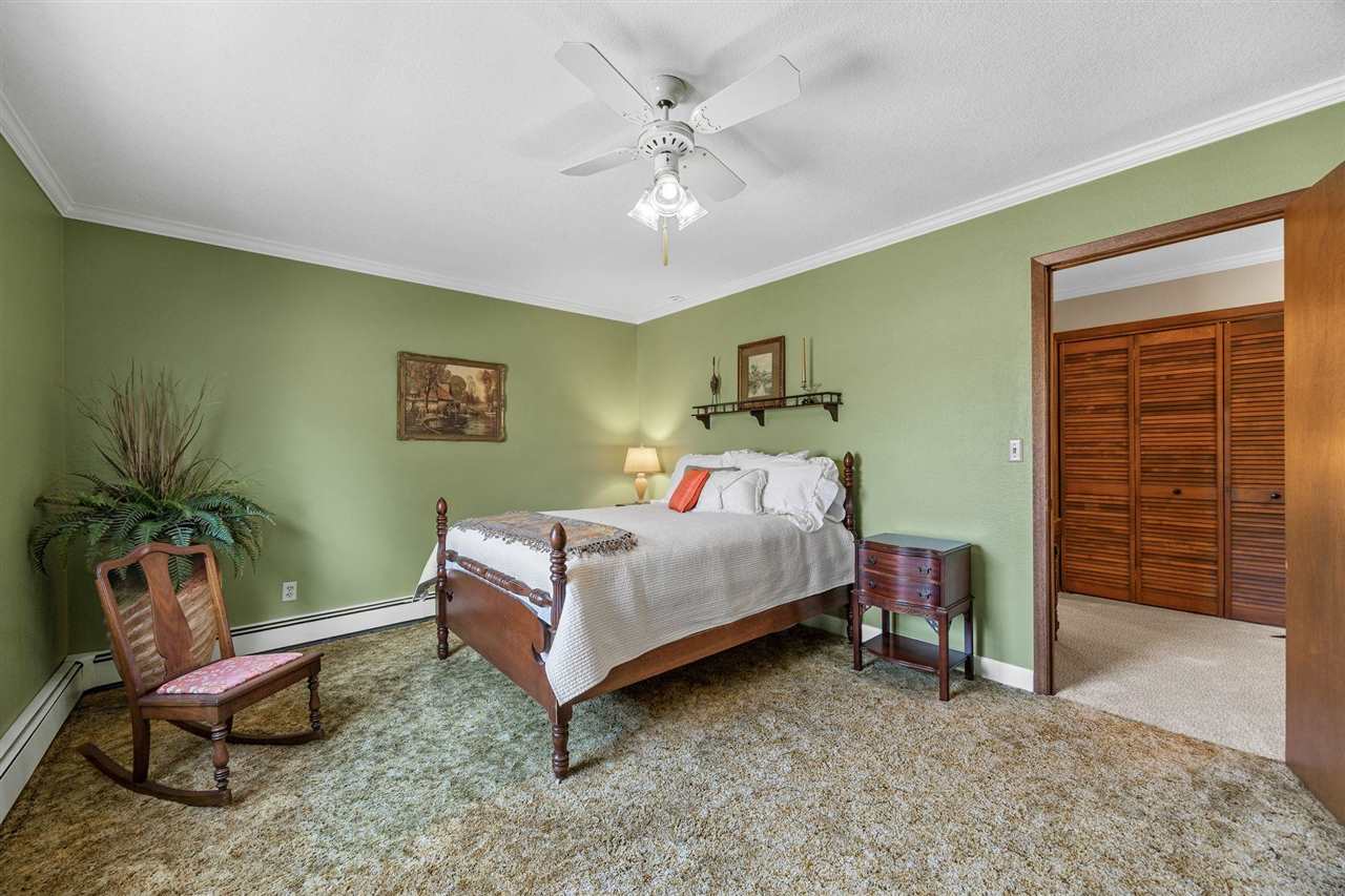 5297 Sand Road SE Iowa City IA 52240