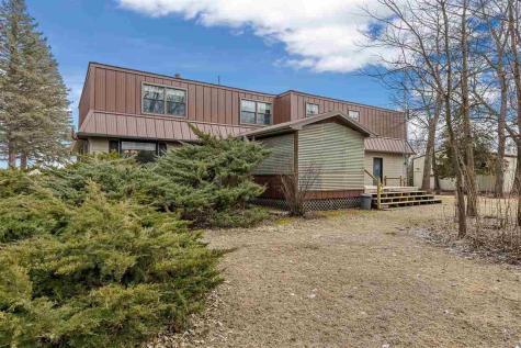 5297 Sand Road SE Iowa City IA 52240