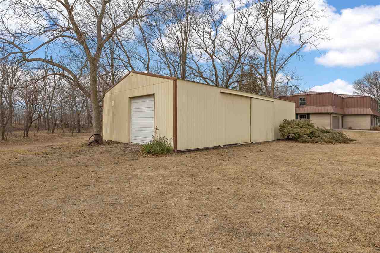 5297 Sand Road SE Iowa City IA 52240