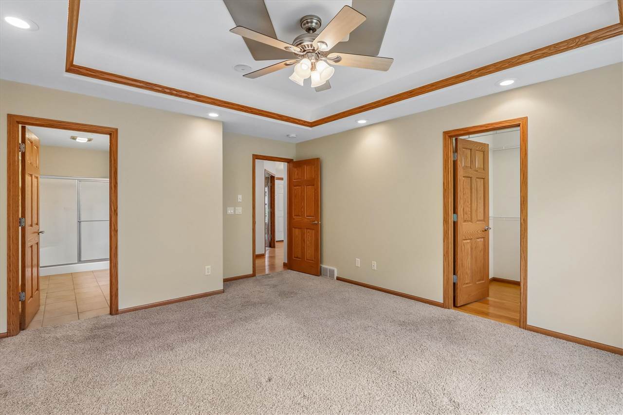 1070 Forest Edge Drive Coralville IA 52241