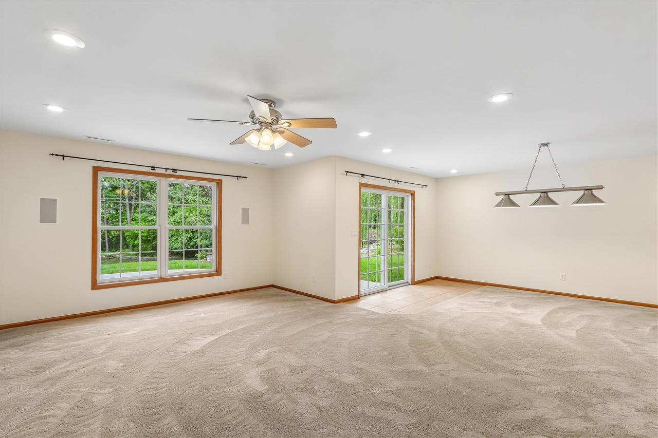 1070 Forest Edge Drive Coralville IA 52241