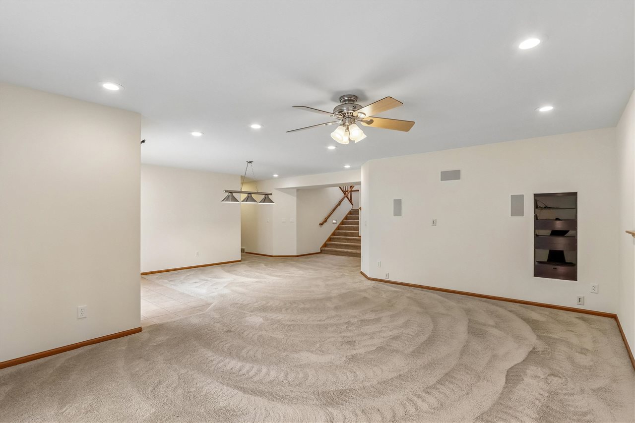 1070 Forest Edge Drive Coralville IA 52241