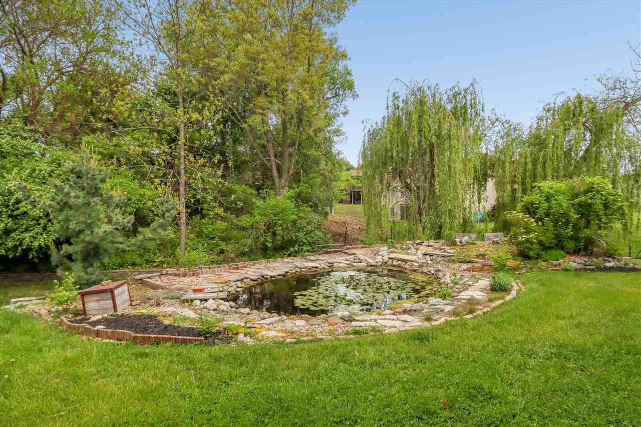 1070 Forest Edge Drive Coralville IA 52241