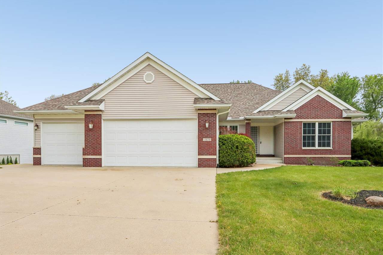 1070 Forest Edge Drive Coralville IA 52241