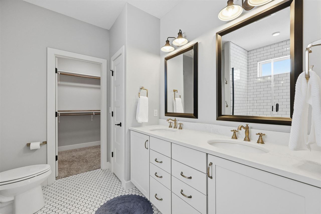 3004 Forrest Meadow Lane Hiawatha IA 52233