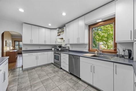 205 Koser Avenue Iowa City IA 52246