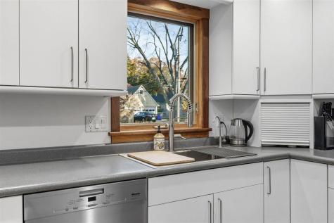 205 Koser Avenue Iowa City IA 52246