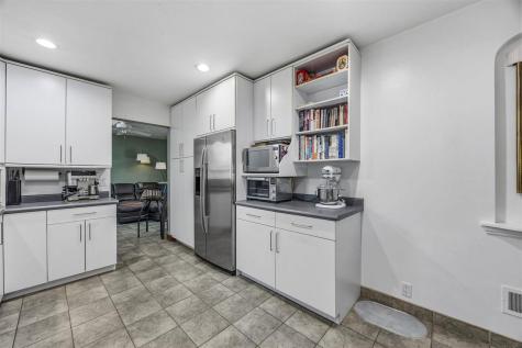 205 Koser Avenue Iowa City IA 52246