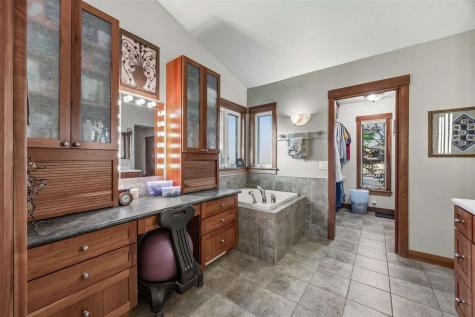 205 Koser Avenue Iowa City IA 52246