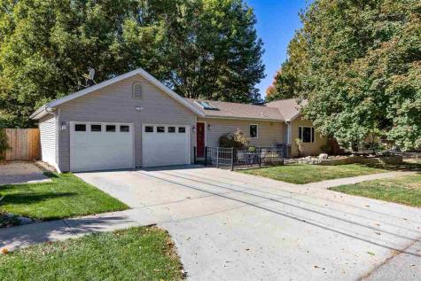 205 Koser Avenue Iowa City IA 52246