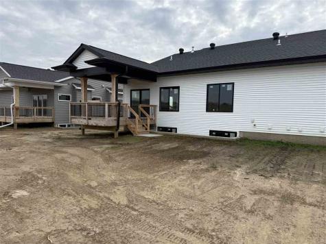 1282 Berkshire Lane North Liberty IA 52317