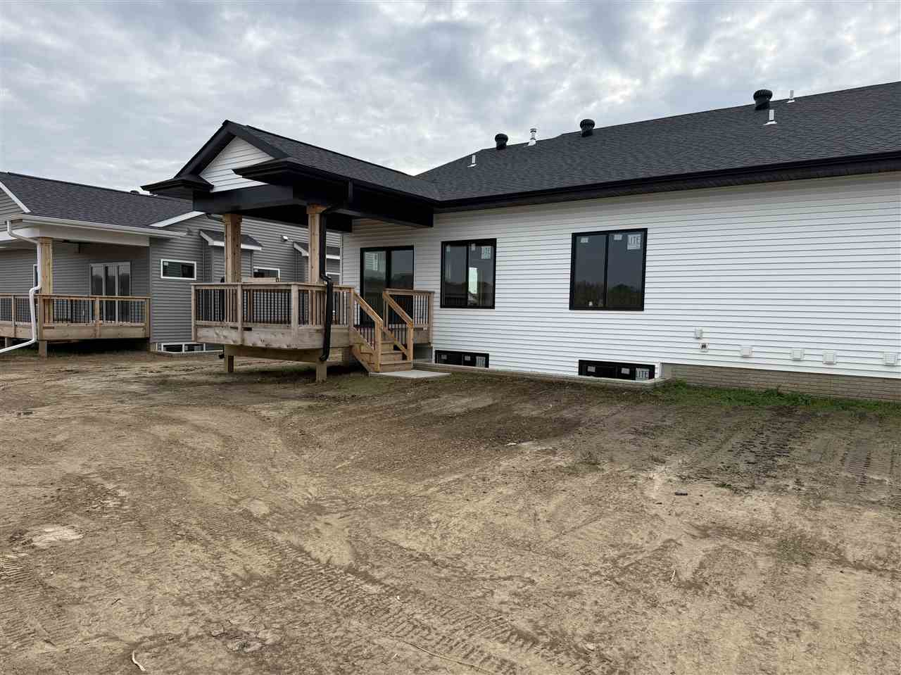 1282 Berkshire Lane North Liberty IA 52317