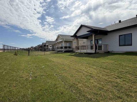 1282 Berkshire Lane North Liberty IA 52317