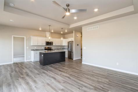 765 Chamberlin Lane North Liberty IA 52317