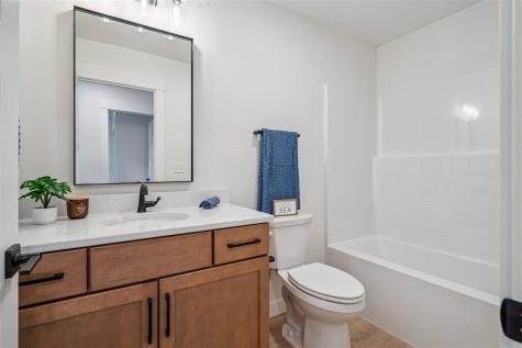 285 Ashford Place Iowa City IA 52245