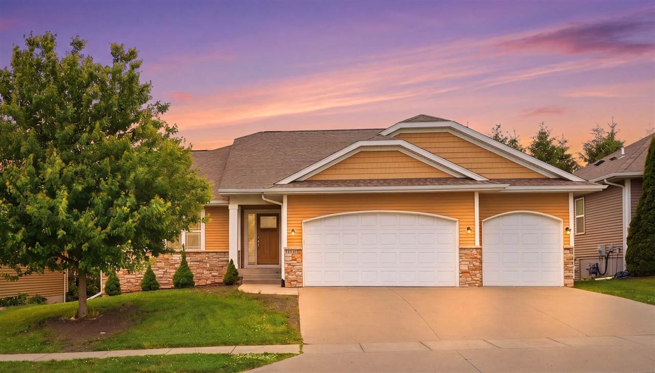 59 Whitechapel Drive Iowa City IA 52245
