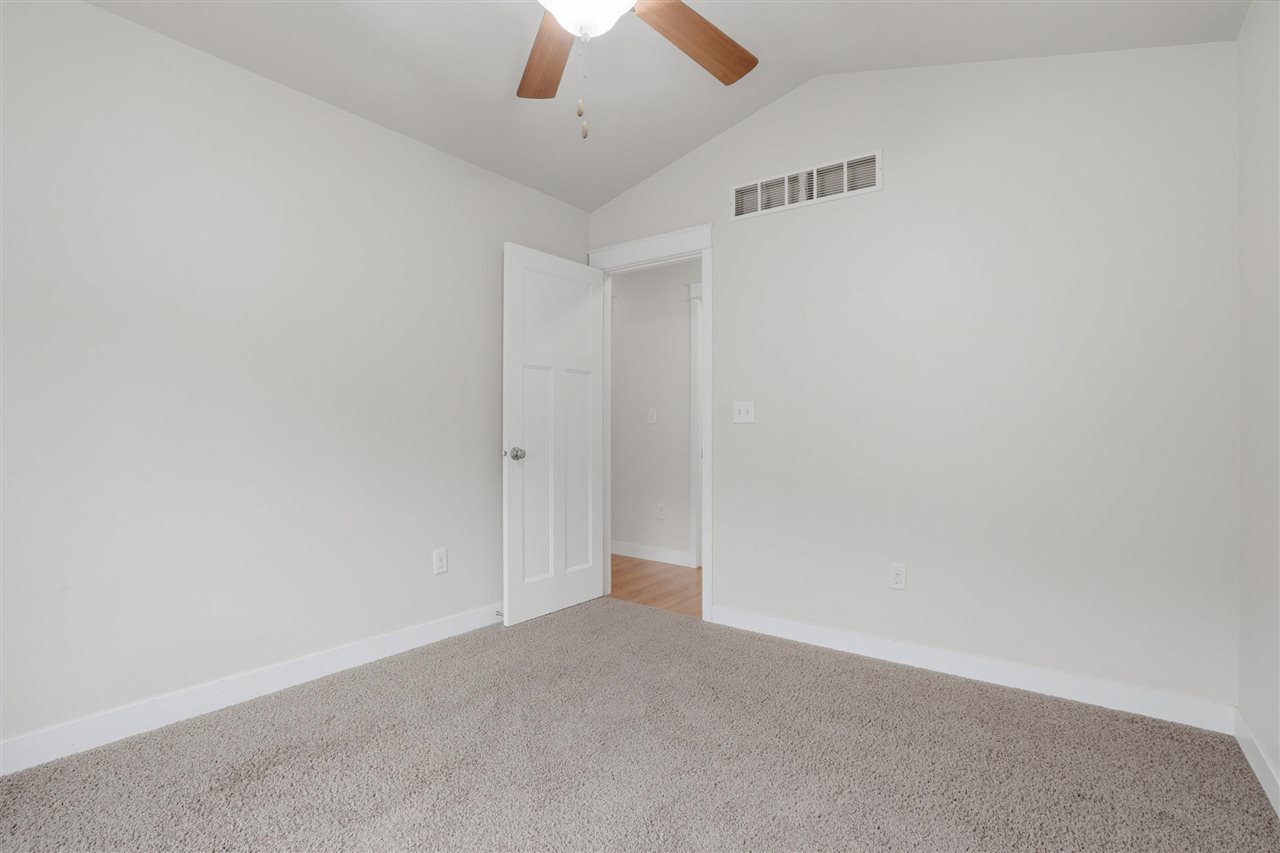59 Whitechapel Drive Iowa City IA 52245