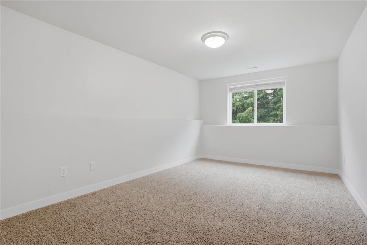 59 Whitechapel Drive Iowa City IA 52245