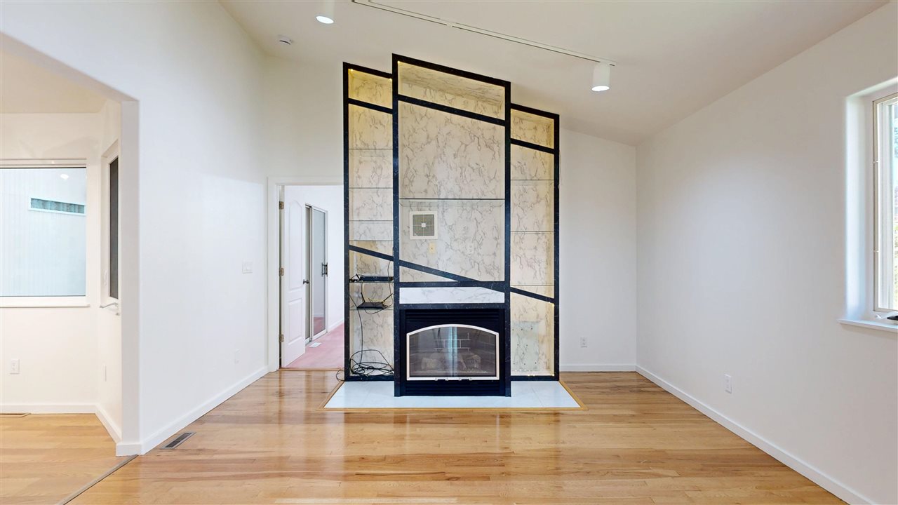 419 Elmira Street Iowa City IA 52245