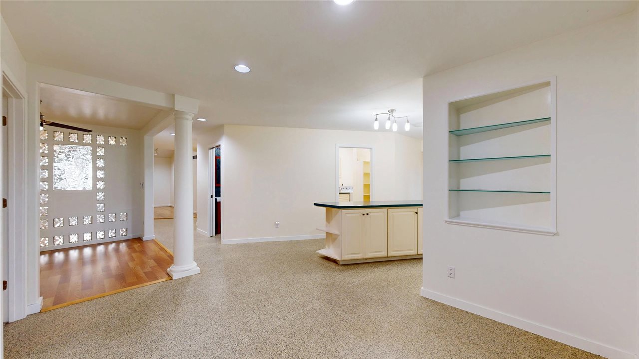 419 Elmira Street Iowa City IA 52245
