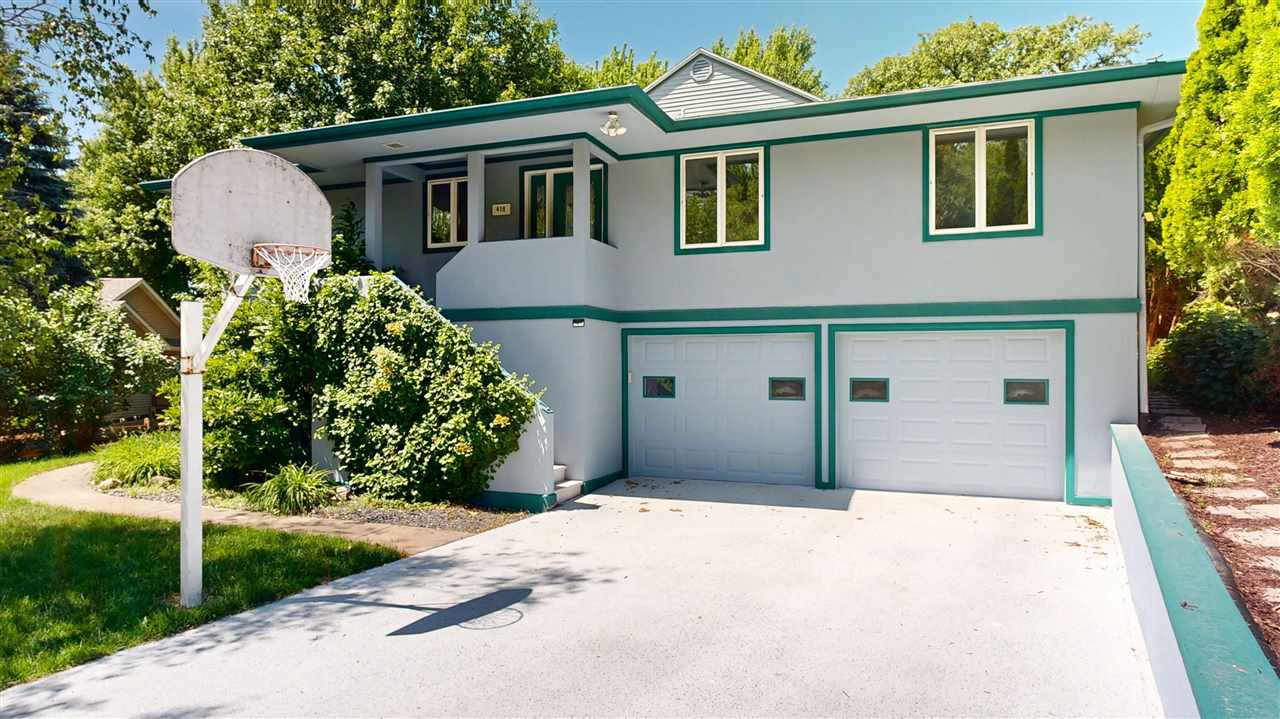 419 Elmira Street Iowa City IA 52245