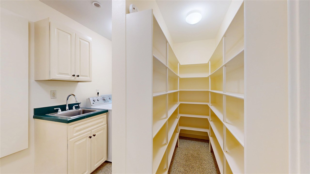 419 Elmira Street Iowa City IA 52245