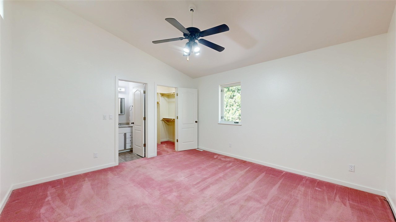 419 Elmira Street Iowa City IA 52245